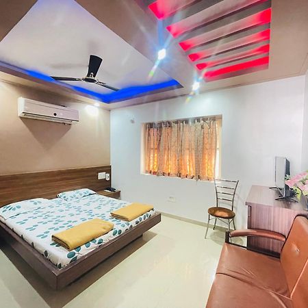 Hotel Rajdhani And Guest House Gujarat - Best Family Hotel In Halol Near Pavagadh And Halol Gidc Eksteriør bilde