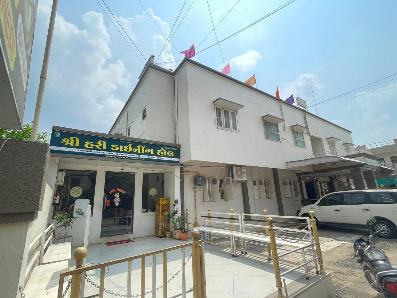 Hotel Rajdhani And Guest House Gujarat - Best Family Hotel In Halol Near Pavagadh And Halol Gidc Eksteriør bilde