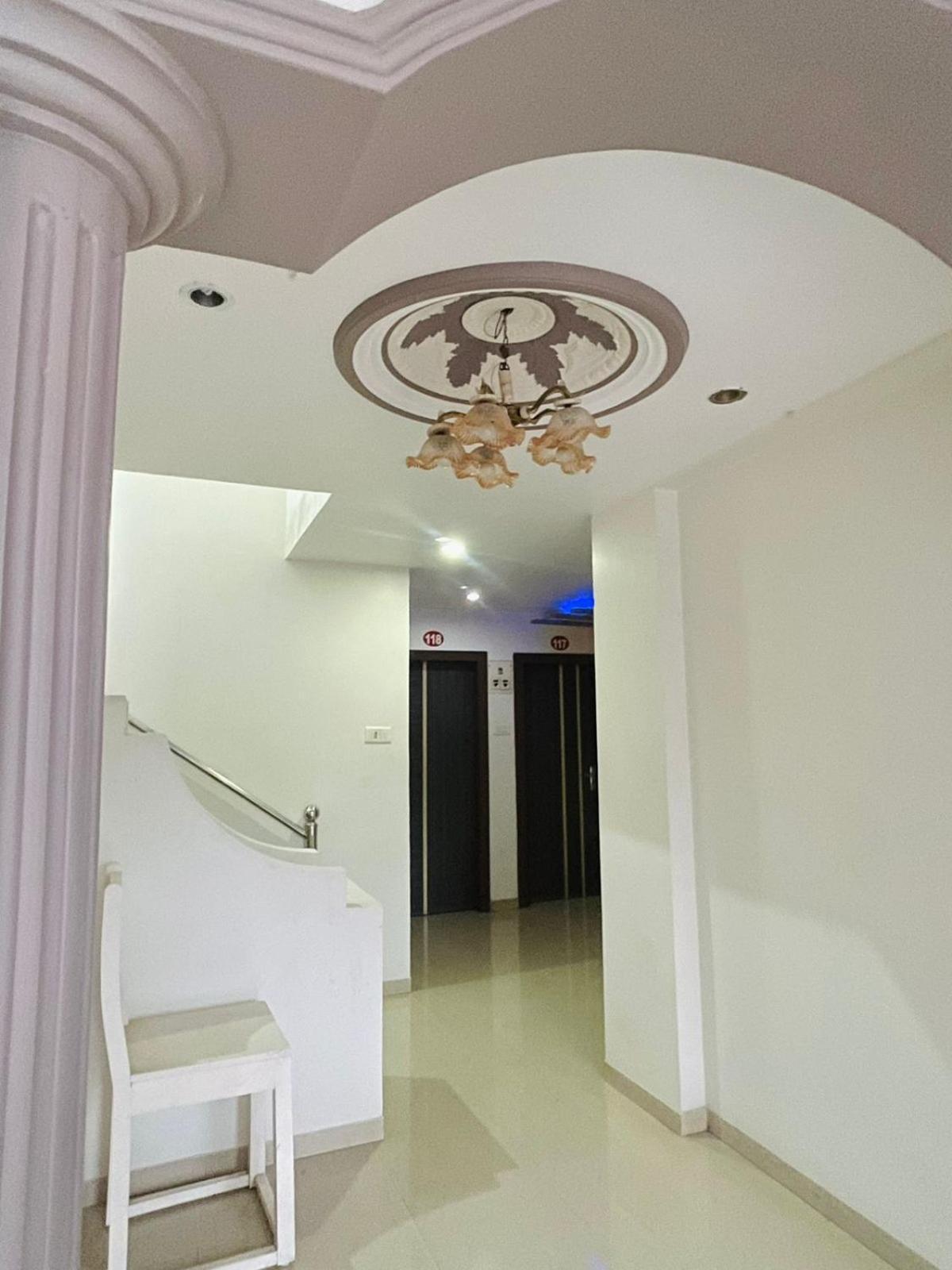 Hotel Rajdhani And Guest House Gujarat - Best Family Hotel In Halol Near Pavagadh And Halol Gidc Eksteriør bilde